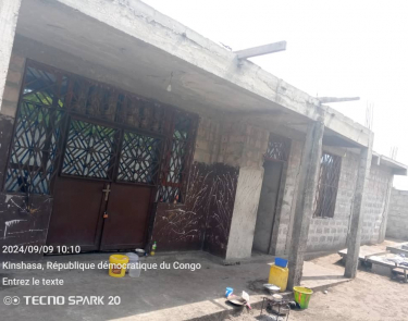 Vente parcelle à KINKOLE deuxième position du boulevard Lumumba Commune de la nsele