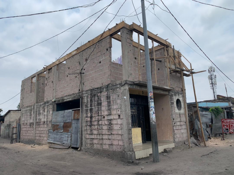 Vente parcelle d'un étage à pétro-Congo commune de MASINA