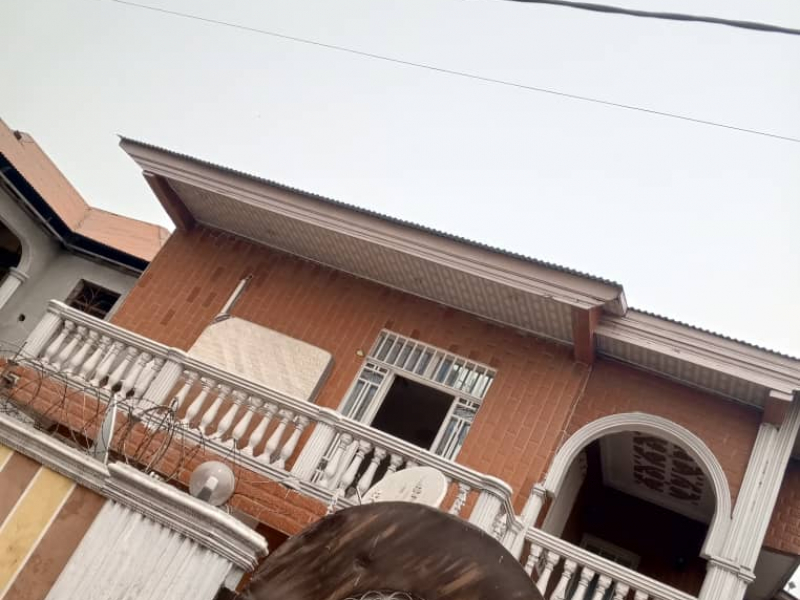 Vente parcelle d'un étage à Limete 12 ème rué industrielle