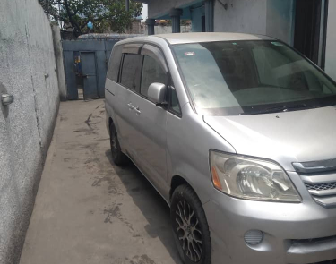 Parcelle type locatif mise en vente à ngiri ngiri