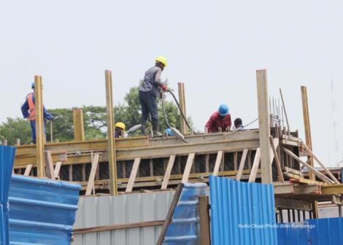 Lutte contre les embouteillages à Kinshasa : accord pour la construction des sauts-de-moutons